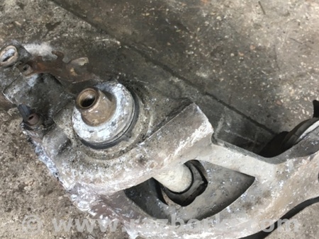 ФОТО Цапфа для Audi (Ауди) Q5 8R (04.2008-03.2017) Киев
