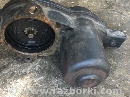 ФОТО Ручник Электрический для Audi (Ауди) Q5 8R (04.2008-03.2017) Киев