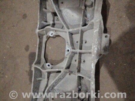 ФОТО Кронштейн для Audi (Ауди) A4 B8 - 8K2, 8K5 (08.2007-11.2015) Киев