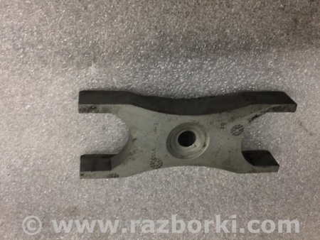 ФОТО Кронштейн для Audi (Ауди) A4 B8 - 8K2, 8K5 (08.2007-11.2015) Киев