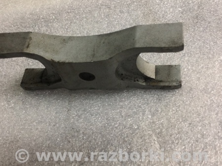 ФОТО Кронштейн для Audi (Ауди) A4 B8 - 8K2, 8K5 (08.2007-11.2015) Киев