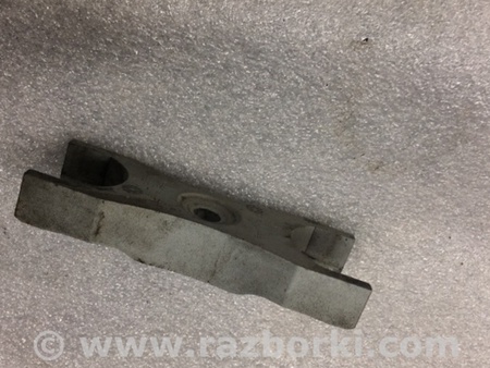 ФОТО Кронштейн для Audi (Ауди) A4 B8 - 8K2, 8K5 (08.2007-11.2015) Киев