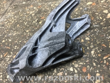ФОТО Кронштейн для Audi (Ауди) A4 B8 - 8K2, 8K5 (08.2007-11.2015) Киев
