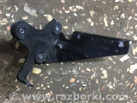 ФОТО Кронштейн для Audi (Ауди) A4 B8 - 8K2, 8K5 (08.2007-11.2015) Киев
