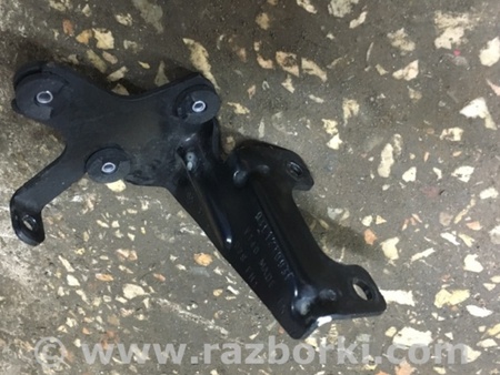 ФОТО Кронштейн для Audi (Ауди) A4 B8 - 8K2, 8K5 (08.2007-11.2015) Киев