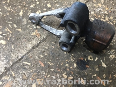 ФОТО Кронштейн для Audi (Ауди) A4 B8 - 8K2, 8K5 (08.2007-11.2015) Киев