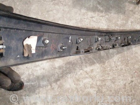 ФОТО Накладка крышки багажника для Subaru Forester SG Киев