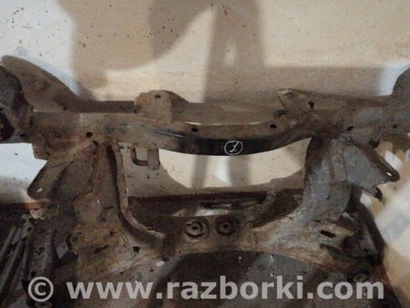 ФОТО Подрамник для Subaru Forester SG Киев