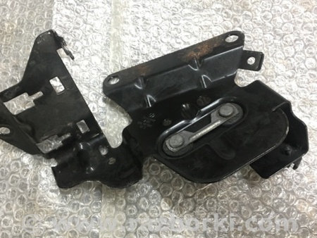 ФОТО Кронштейн для Audi (Ауди) A4 B8 - 8K2, 8K5 (08.2007-11.2015) Киев