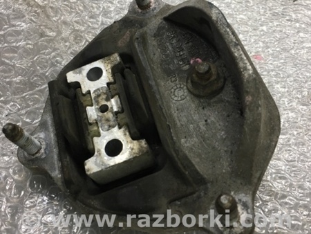 ФОТО Подушка КПП для Audi (Ауди) A4 B8 - 8K2, 8K5 (08.2007-11.2015) Киев