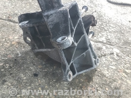 ФОТО Кронштейн для Subaru Outback Киев