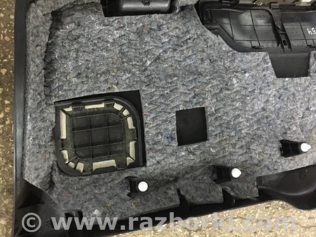 ФОТО Обшивка крышки багажника для Subaru Outback Киев