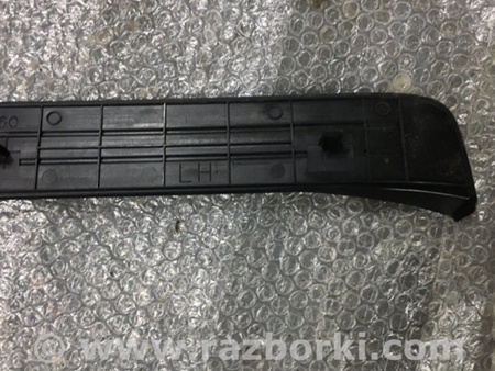 ФОТО Накладка на порог для Subaru Outback Киев