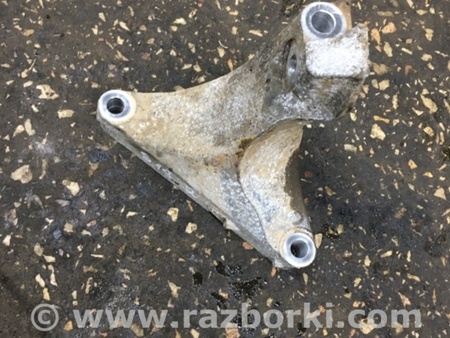 ФОТО Кронштейн для Subaru Outback Киев