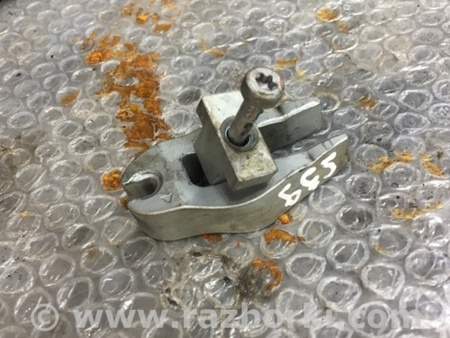 ФОТО Кронштейн для Subaru Forester SG Киев