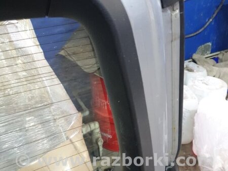 ФОТО Обшивка крышки багажника для Subaru Outback Киев