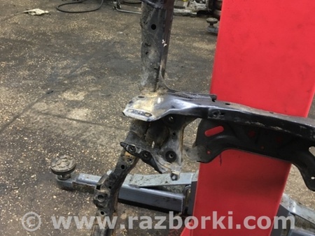 ФОТО Подрамник для Subaru Outback Киев