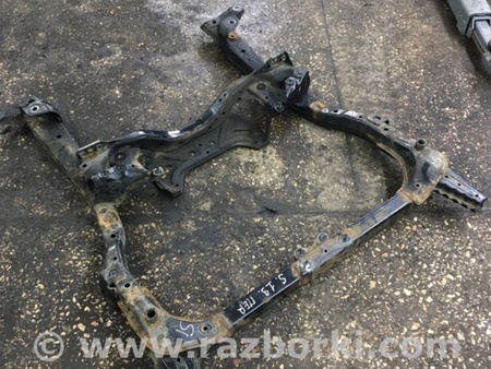 ФОТО Подрамник для Subaru Outback Киев