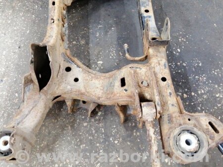 ФОТО Подрамник для Subaru Outback Киев