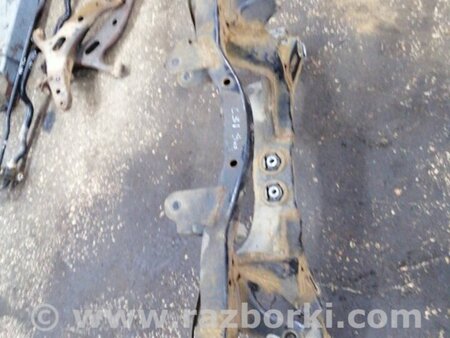 ФОТО Подрамник для Subaru Outback Киев