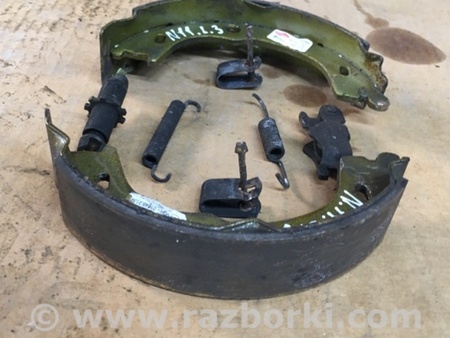 ФОТО колодки ручника для KIA Sorento Киев