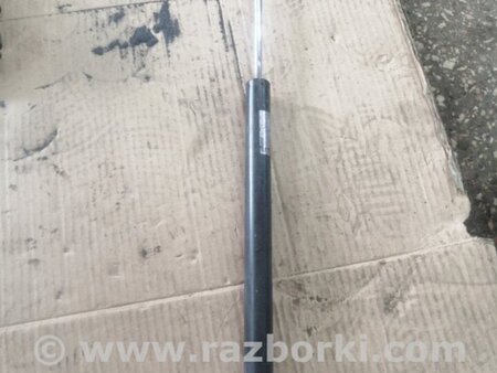 ФОТО Амортизатор багажника для Subaru Forester SG Киев