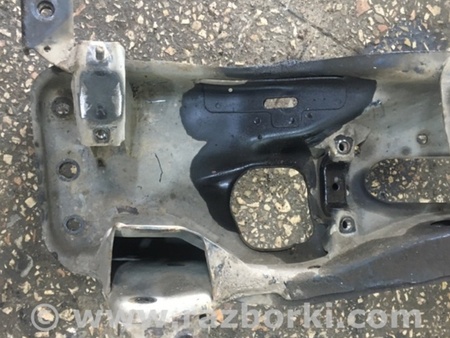 ФОТО Подрамник для Subaru Forester SG Киев