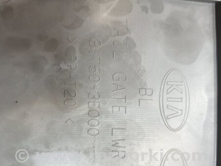 ФОТО Обшивка крышки багажника для KIA Sorento Киев