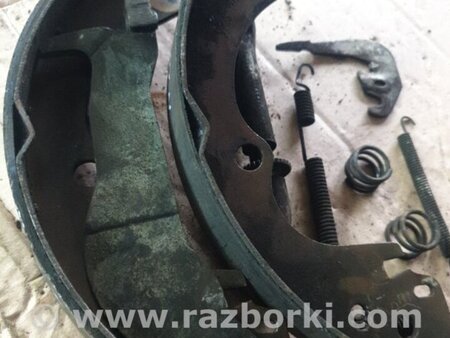 ФОТО Комплект колодок и механизмов ручного торомоза для Subaru Forester SG Киев
