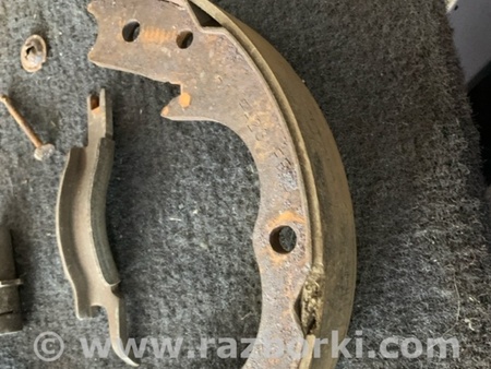 ФОТО Комплект колодок и механизмов ручного торомоза для Subaru Outback Киев