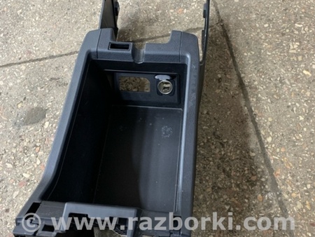 ФОТО Консоль между сидений для Subaru Outback Киев