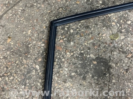 ФОТО Направляющая стекла для Subaru Forester SG Киев