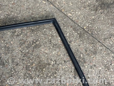 ФОТО Направляющая стекла для Subaru Forester SG Киев