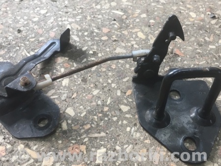 ФОТО Петля капота для Subaru Tribeca Киев