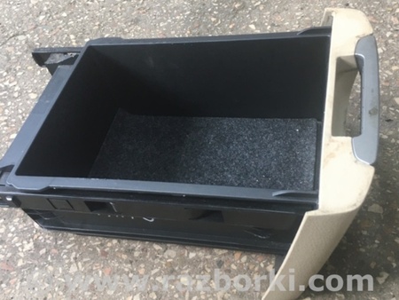ФОТО Бардачок для Subaru Tribeca Киев