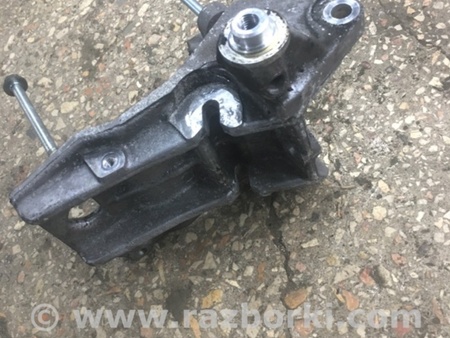 ФОТО Кронштейн для Subaru Tribeca Киев