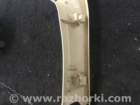 ФОТО Обшивка крышки багажника для Subaru Tribeca Киев