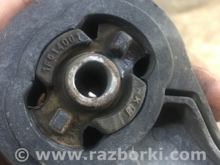 ФОТО Подушка КПП для Subaru Outback Киев