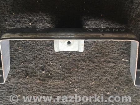 ФОТО Кронштейн ручки дверной для Subaru Tribeca Киев