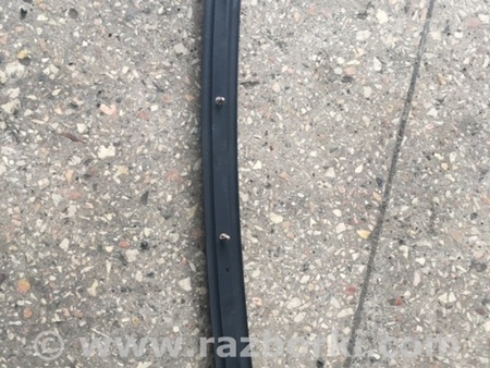 ФОТО Уплотнительная резинка для Subaru Outback Киев