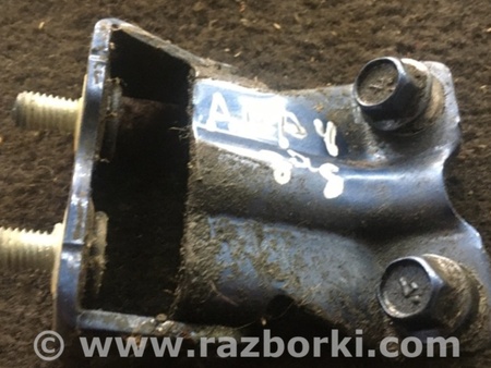 ФОТО Петля багажника для Subaru Outback Киев