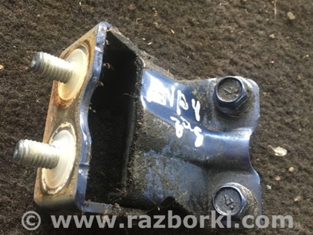 ФОТО Петля багажника для Subaru Outback Киев