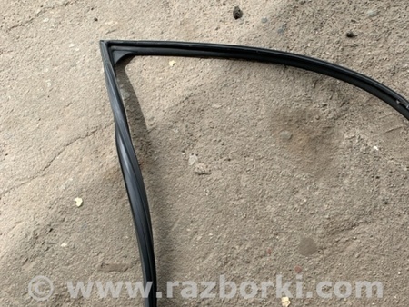 ФОТО Направляющая стекла для Subaru Forester SG Киев