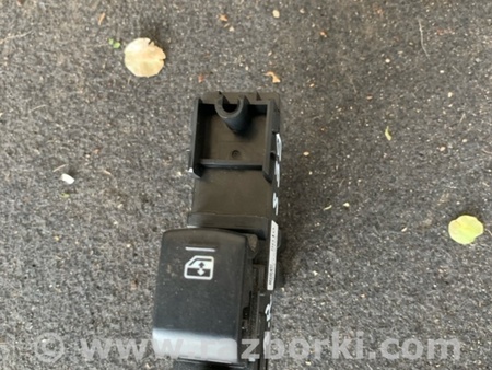ФОТО Кнопка стеклоподъемника для Subaru Forester SG Киев