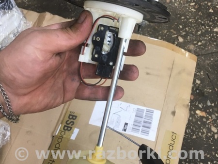 ФОТО Датчик уровня топлива для Subaru Legacy (все модели) Киев