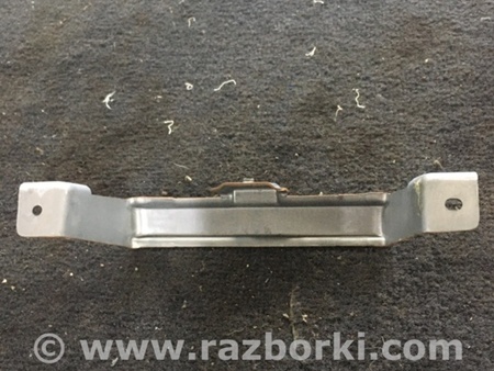 ФОТО Кронштейн ручки дверной для Subaru Tribeca Киев