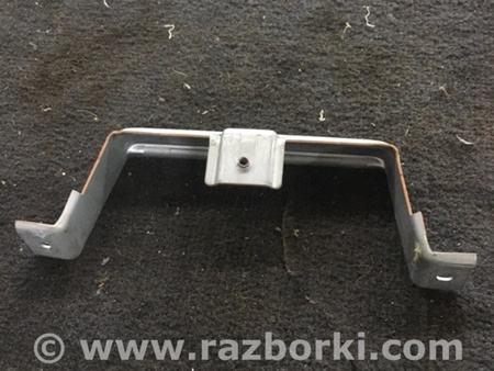 ФОТО Кронштейн ручки дверной для Subaru Tribeca Киев