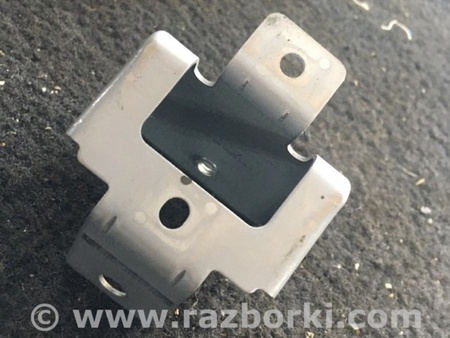 ФОТО Кронштейн ручки дверной для Subaru Outback Киев