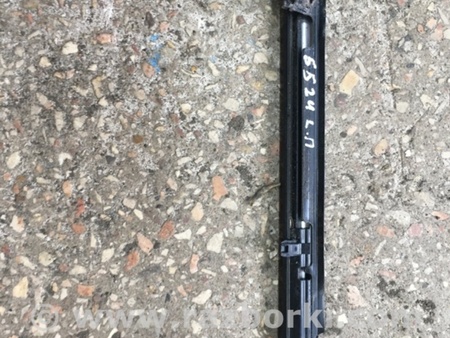ФОТО молдинг на дверь для Subaru Outback Киев