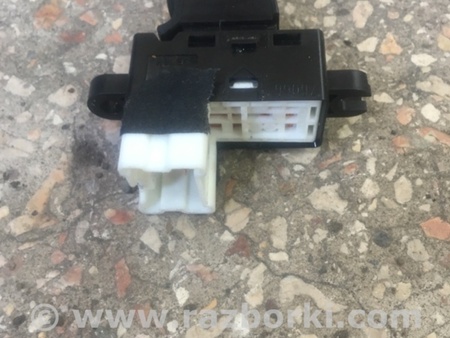 ФОТО Кнопка стеклоподъемника для Subaru Outback Киев
